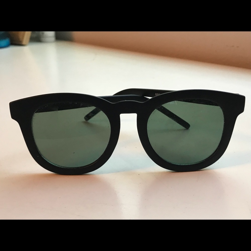 Quay Sunglasses Matte Black